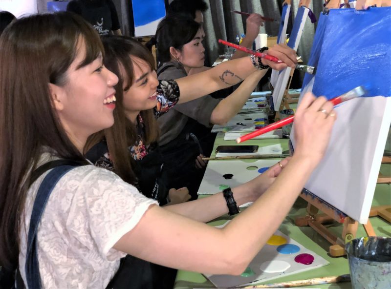 sip-and-paint-about-us-painting-party-event-fun-night-out