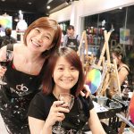 art-and-bonding-wine-night-fun-outing-wine-round-canvas-painting-1